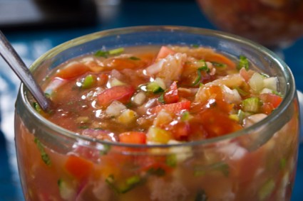 Ceviche de pescado. Pescado crudo adobado en jugo de lima.